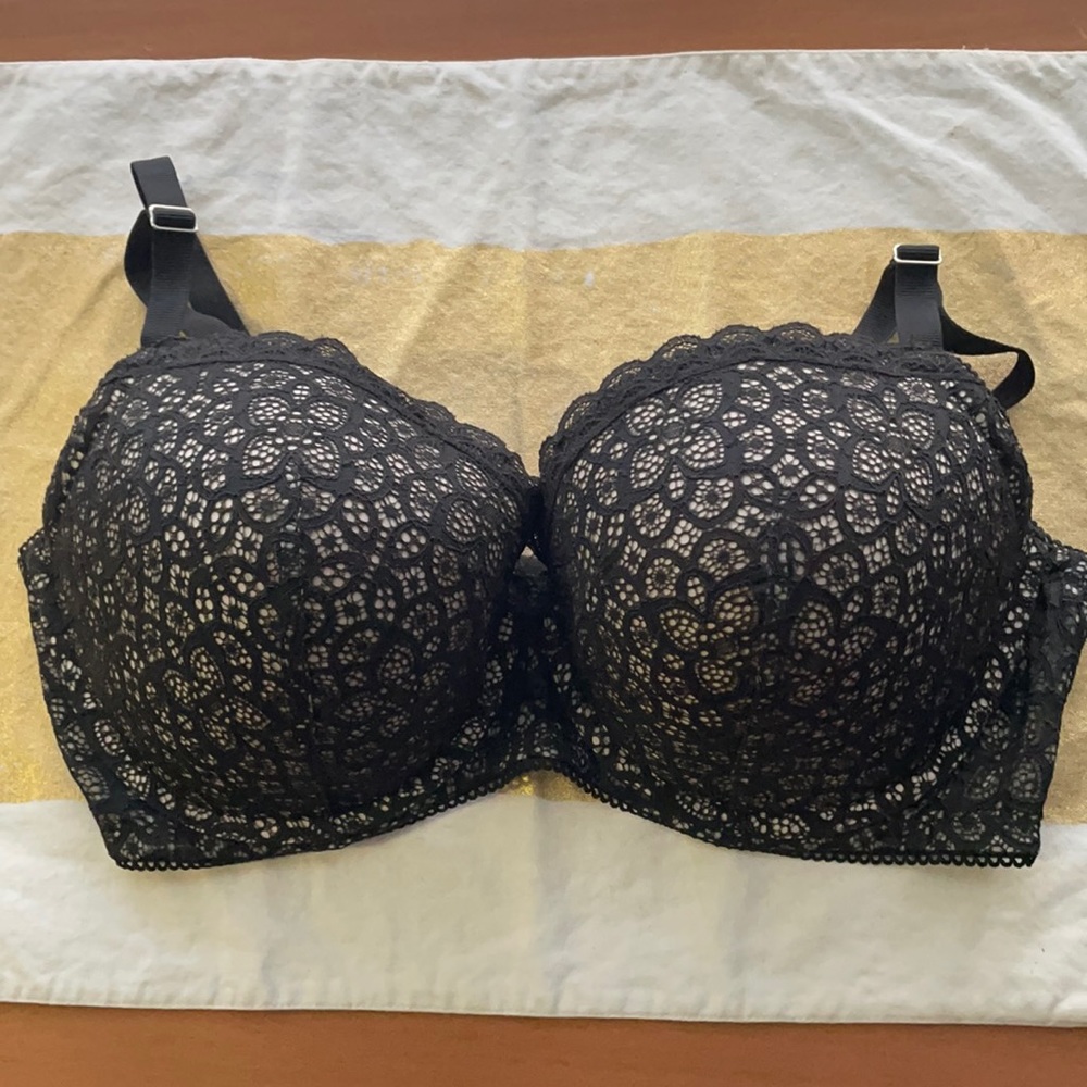 VICTORIA’S SECRET Dream Angels Demi Bra